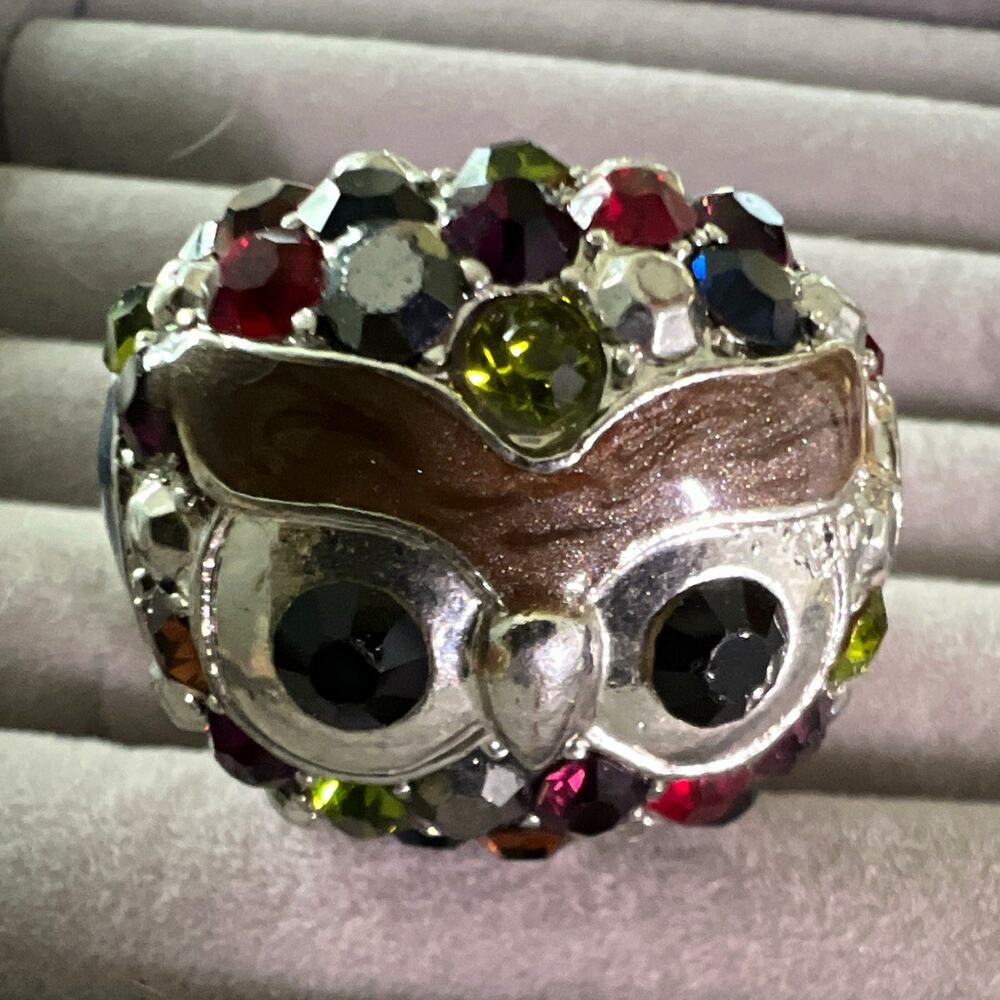 Silver Tone Multicolor stretchable Crystal Owl Face Cocktail Ring w Rhinestones